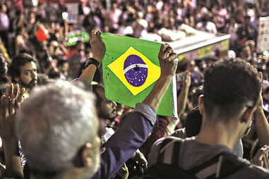 Tensão cresce no Brasil, um país que está profundamente dividido