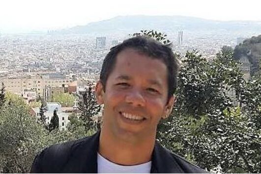 Autor brasileiro espera que o seu livro possa promover o respeito pela diferença