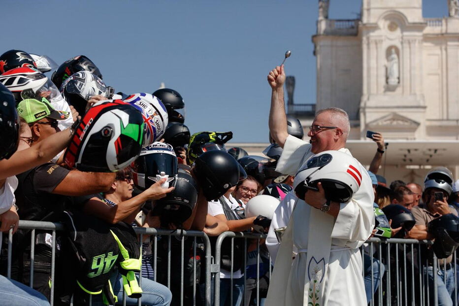 Cerimónia realiza-se há quatro anos. Milhares de motards, de todo o País, encheram o recinto de oração do santuário de Fátima