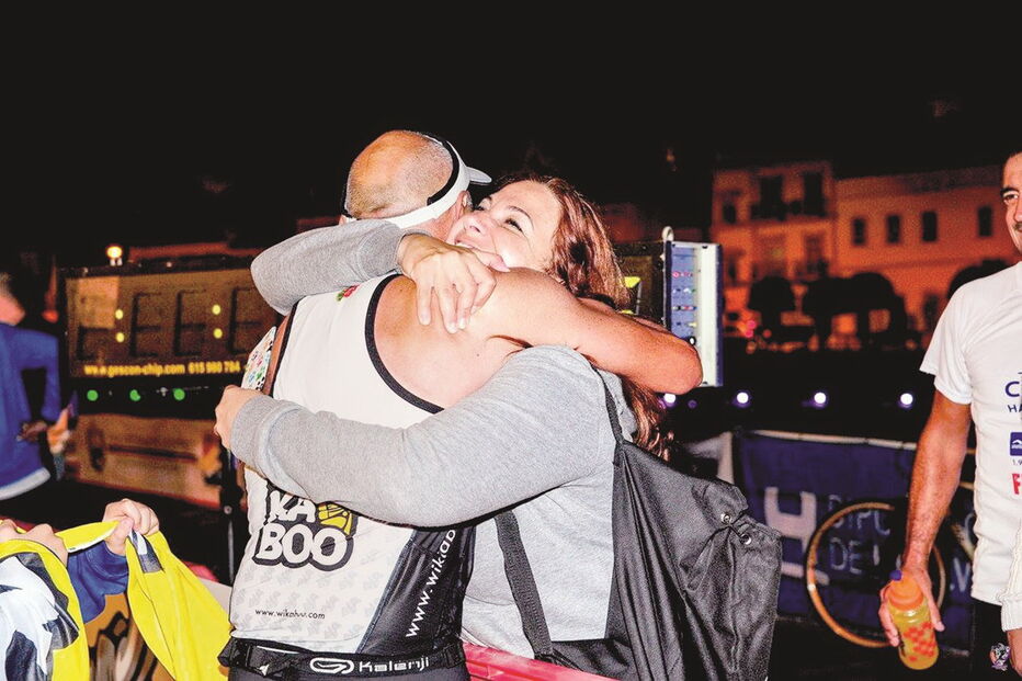 Rosa Grilo publicou foto abraçada ao marido duas semanas depois de o ter assassinado na casa onde viviam