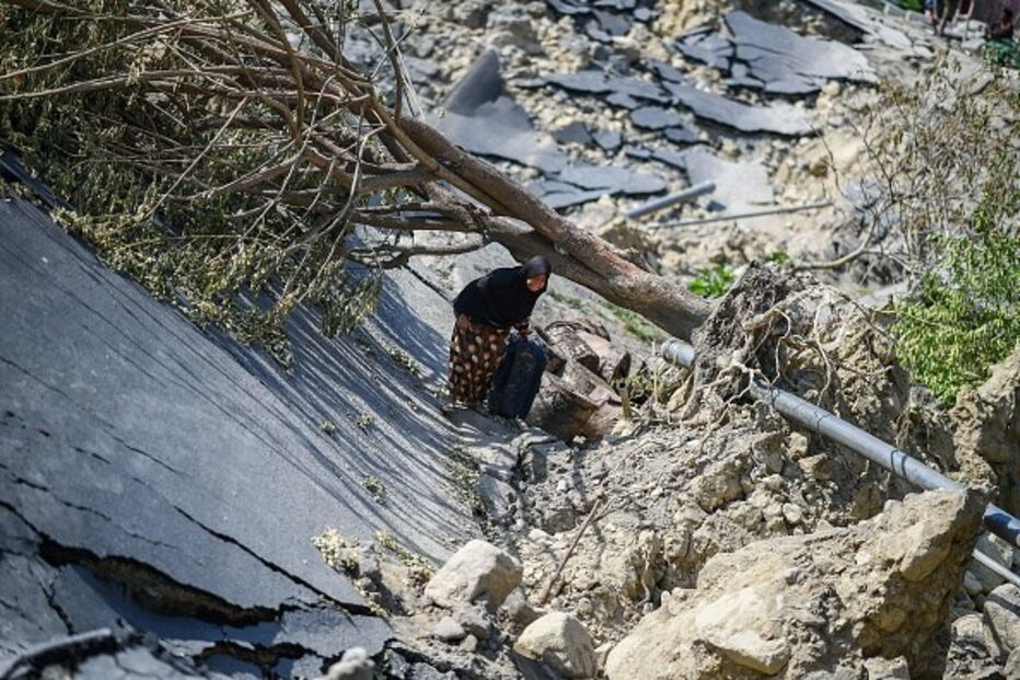Imagens de satélite mostram caos e destruição provocados por sismo na Indonésia