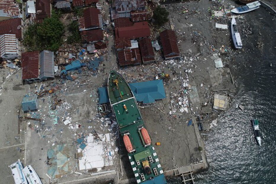 Imagens de satélite mostram caos e destruição provocados por sismo na Indonésia