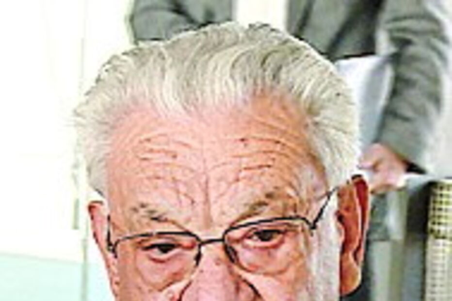 Fernando Gonçalves padre burlado em 120 mil euros 