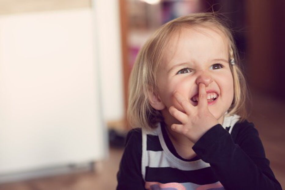 Comer 'macacos' do nariz é bom para a saúde
