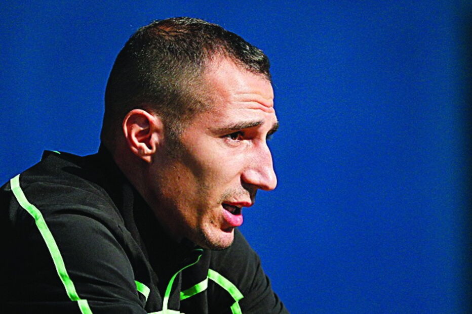 Petrovic deve ser titular