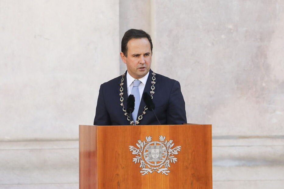 Cerimónia do 5 de outubro marcada pela ausência do Ministro da Defesa