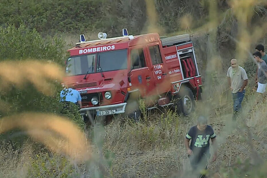 Incêndio em Oeiras ameaçou várias habitações