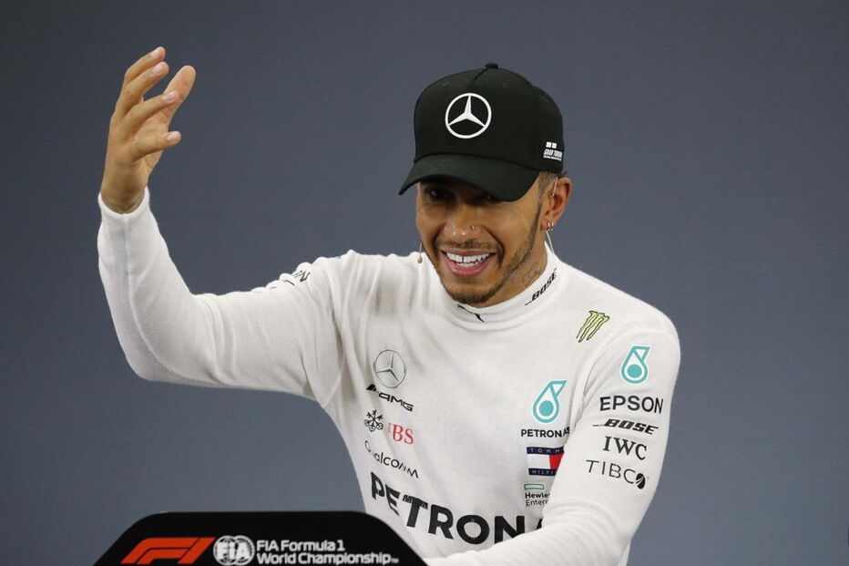 Lewis Hamilton conquista 80.ª 'pole' da carreira no GP do Japão de Fórmula 1