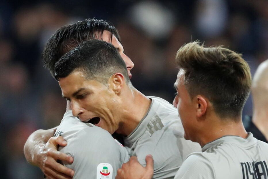 Ronaldo debaixo de fogo marca golo pela Juventus