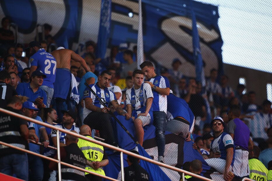  Adeptos do FC Porto no Estádio da Luz