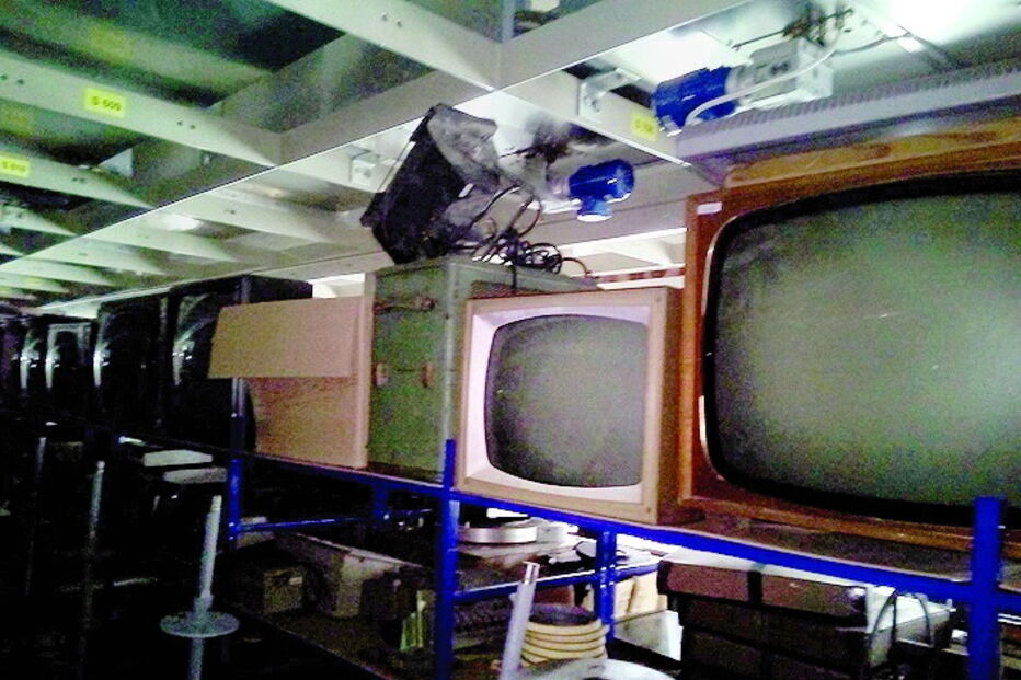 Instalações e material do antigo emissor da RTP em Pegões estão ao abandono