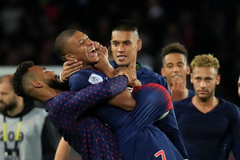 Mbappé marcou quatro golo ao Lyon pelo Paris Saint Germain