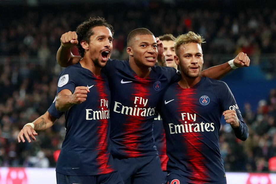 Mbappé marcou quatro golo ao Lyon pelo Paris Saint Germain