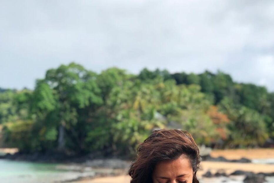 Sofia Ribeiro sensual em São Tomé