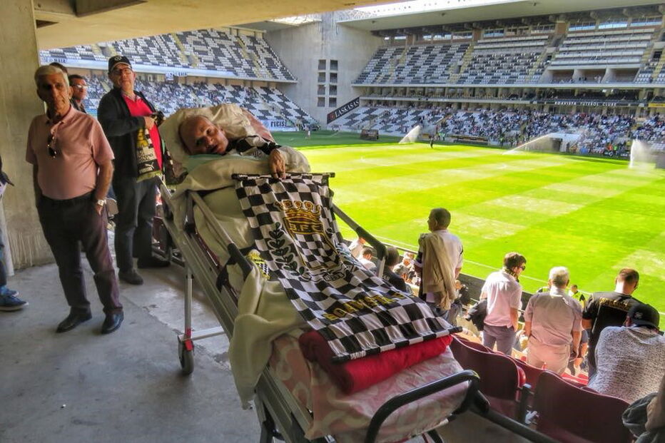 Adepto acamado cumpre sonho de ver Boavista a jogar no Bessa