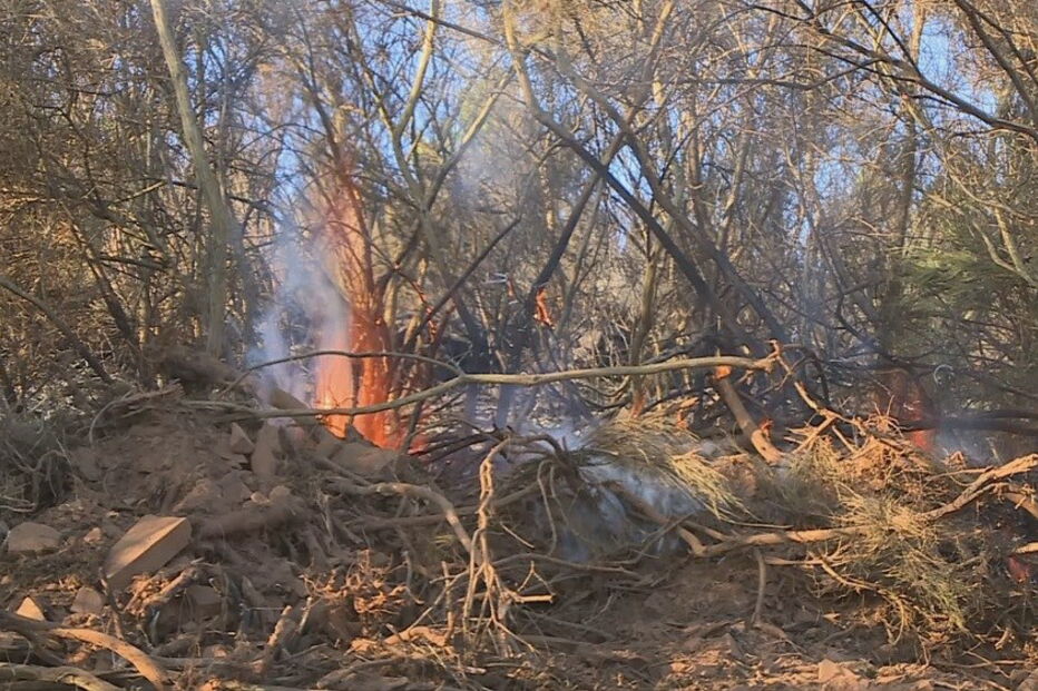 PJ, Casal, incendiários