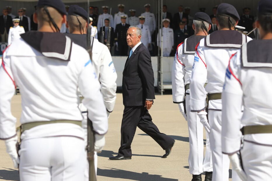 Esquadrilha de Helicópteros da Marinha condecorada pelo Presidente da República