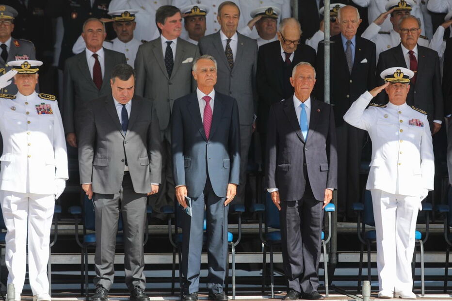 Esquadrilha de Helicópteros da Marinha condecorada pelo Presidente da República