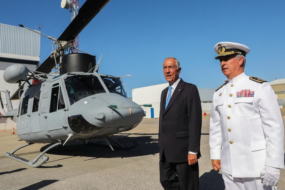 Esquadrilha de Helicópteros da Marinha condecorada pelo Presidente da República