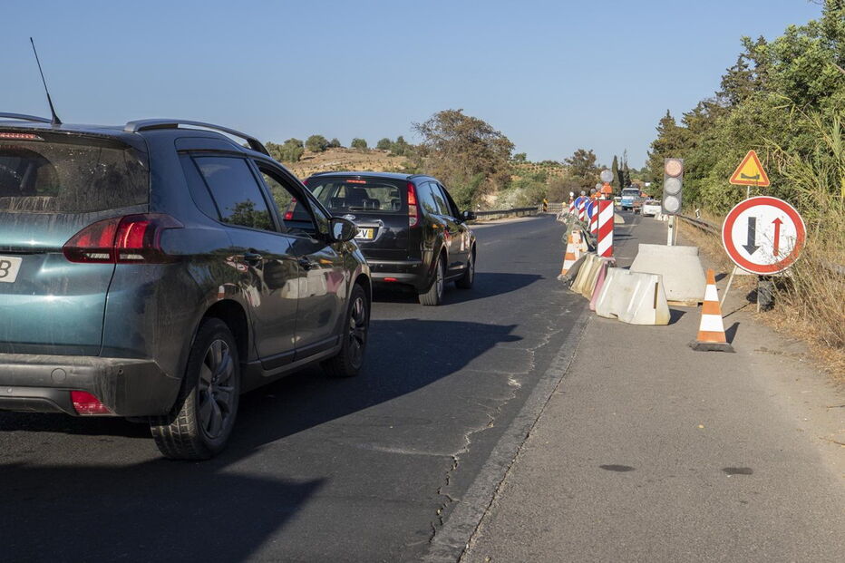 Obras já começaram e estão a provocar longas filas de trânsito