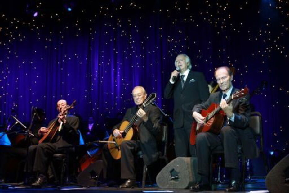 Morreu José Maria Nóbrega viola de fado de Carlos do Carmo