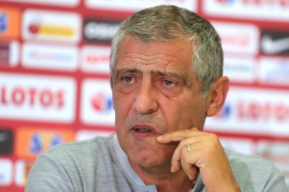 Fernando Santos na preparação do jogo contra a Polónia