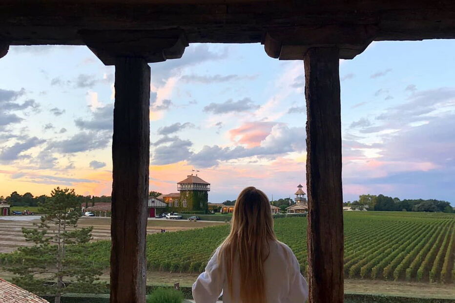 Cristina Ferreira dorme numa cabana em férias em Bordéus