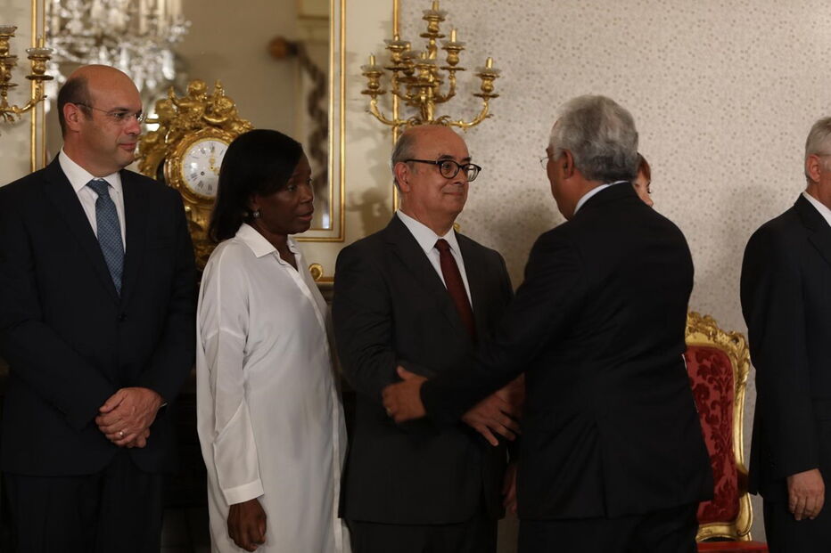 Azeredo Lopes, ministro da Defesa, apresentou a demissão