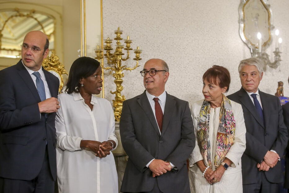 Azeredo Lopes, ministro da Defesa, apresentou a demissão