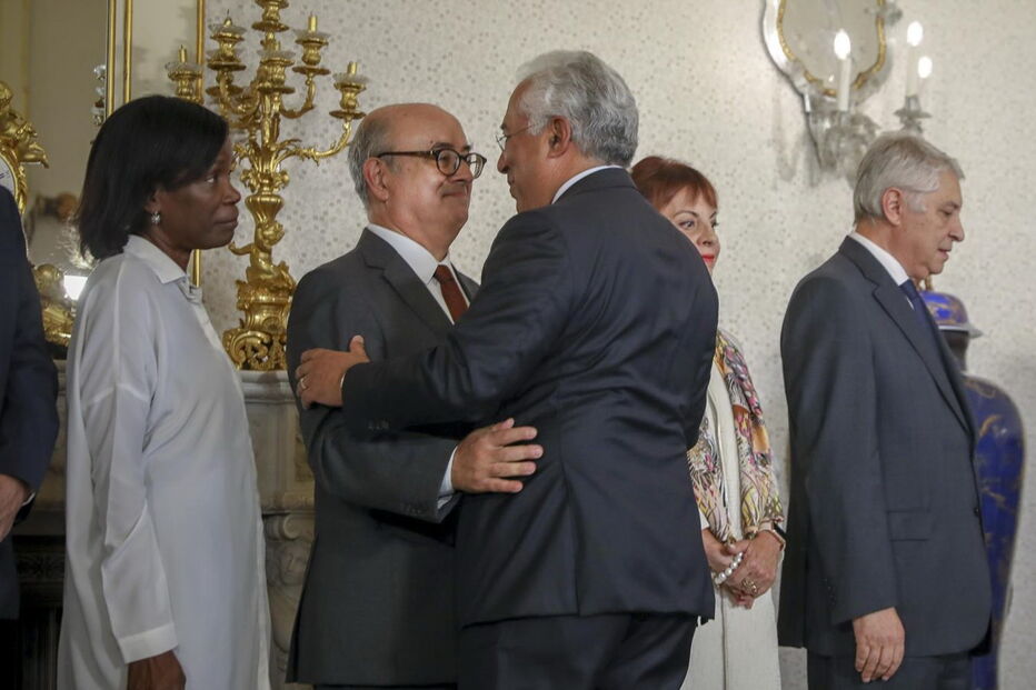 Azeredo Lopes, ministro da Defesa, apresentou a demissão