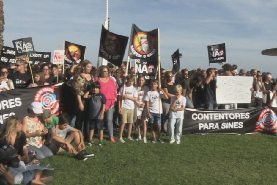 Protesto contra dragagens em Setúbal
