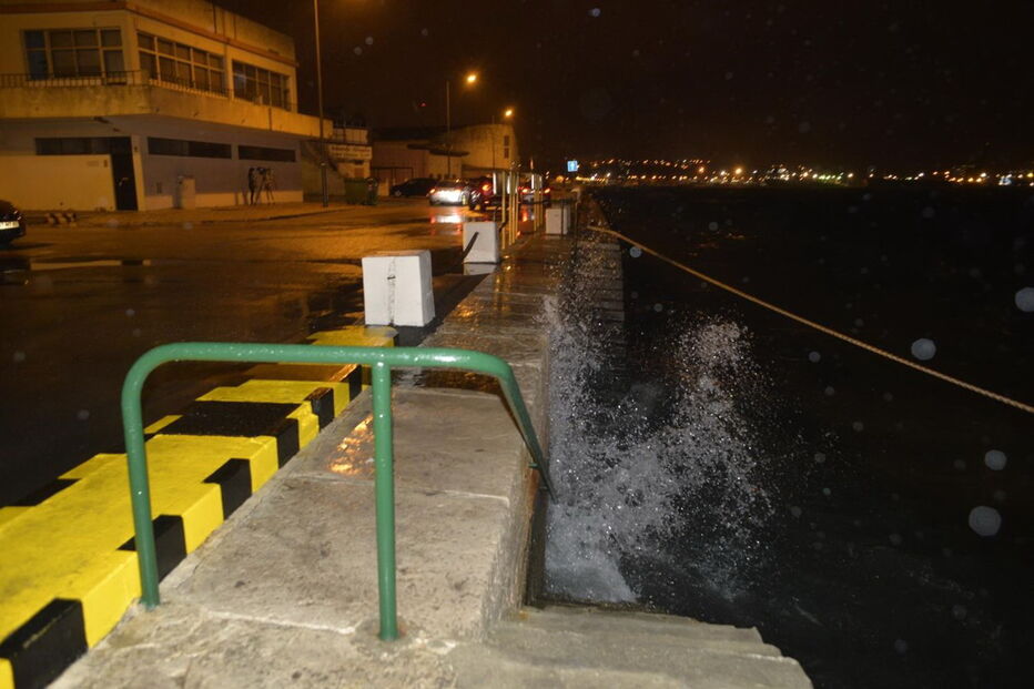 Forte agitação marítima fez-se sentir em Setúbal