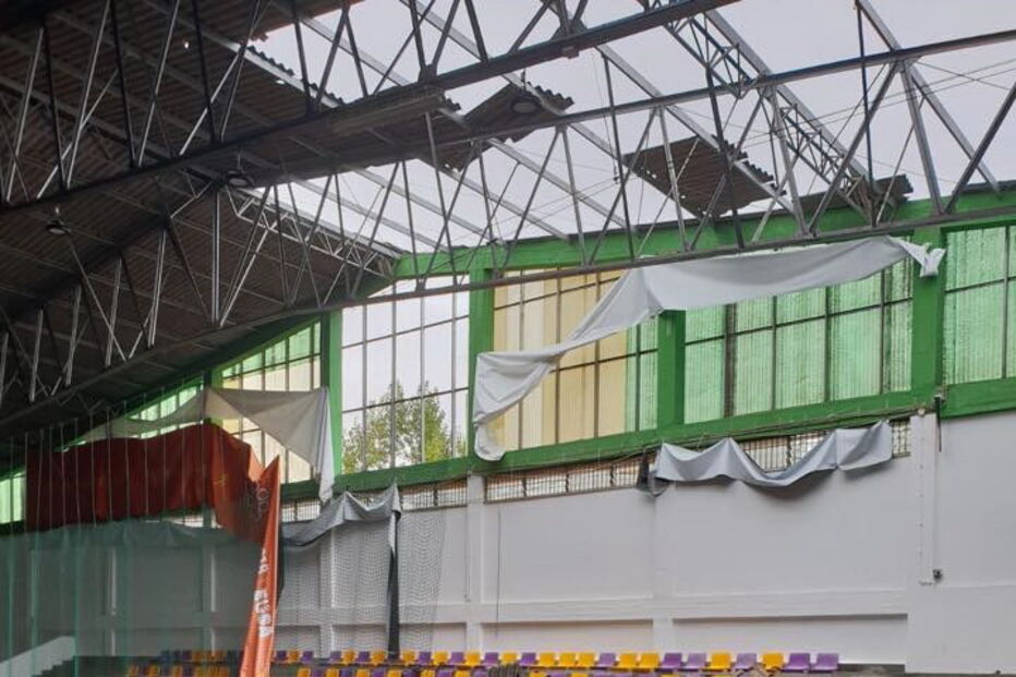 Estádios de Coimbra sofrem estragos pela passagem do Leslie