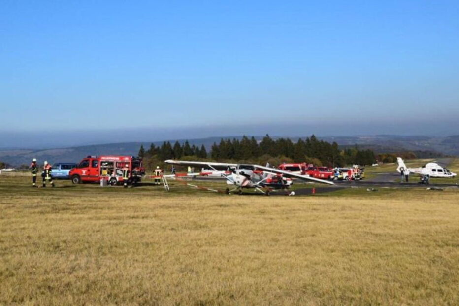 Criança e dois adultos morrem após queda de avião na Alemanha