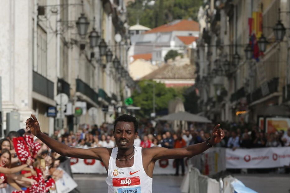 'Tempestade' de recordes na maratona e meia maratona em Lisboa