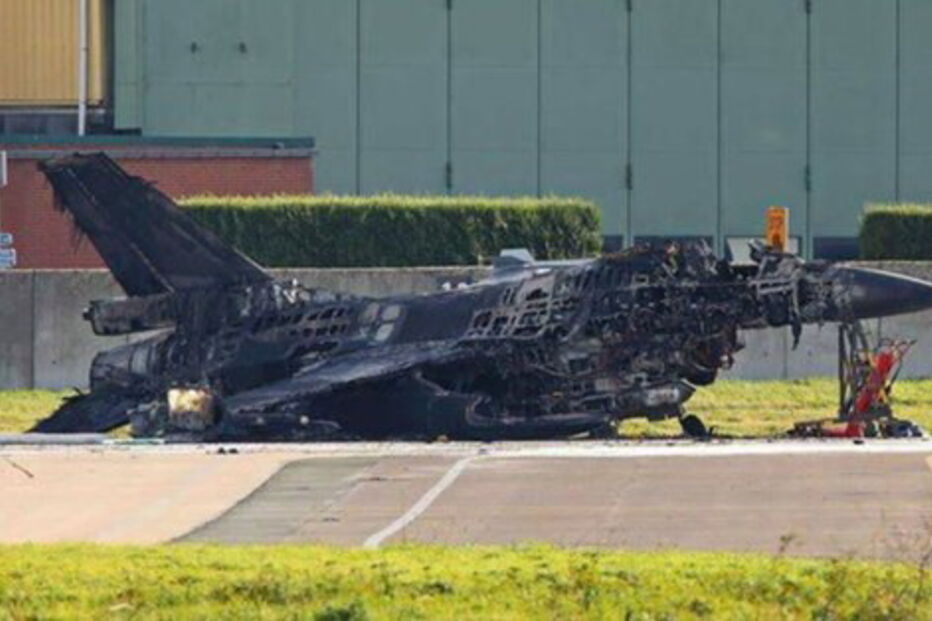 Avião dispara contra nave F-16 em base militar na Bélgica