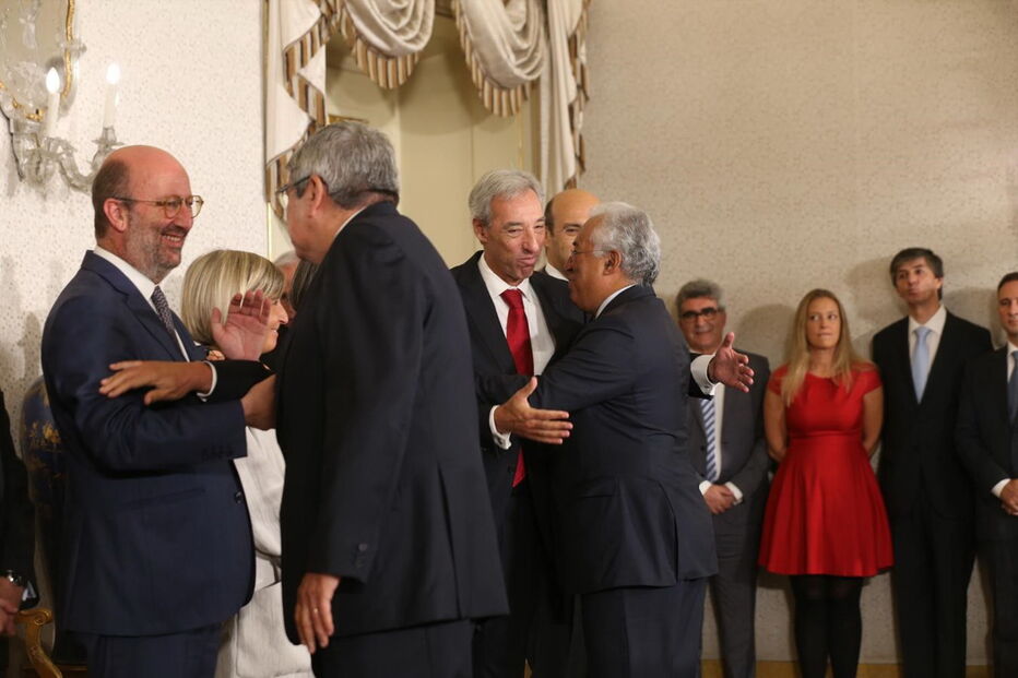 Novos ministros tomaram posse esta segunda-feira