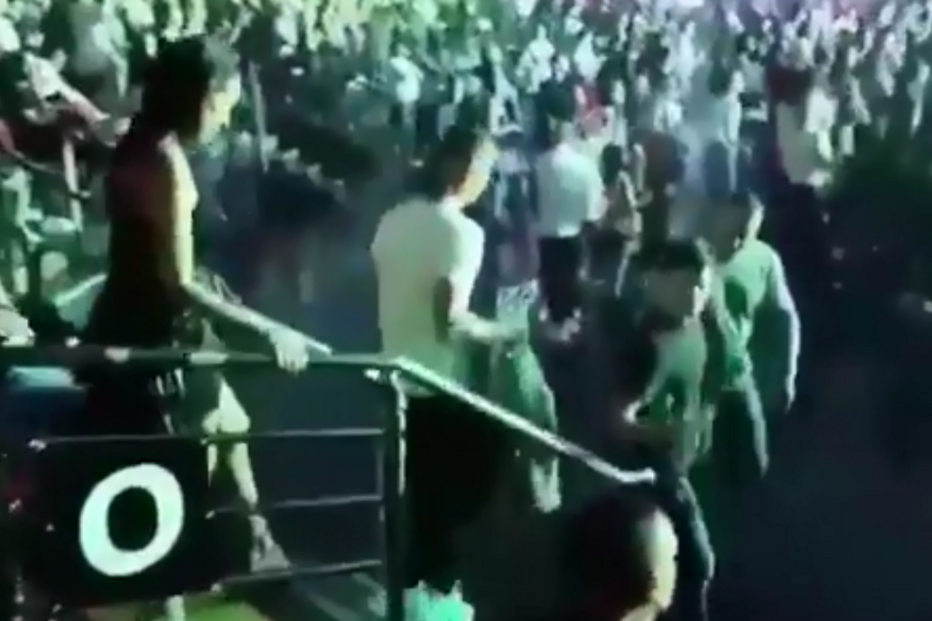 Cristiano Ronaldo assiste a concerto de Jason Derulo em Paris