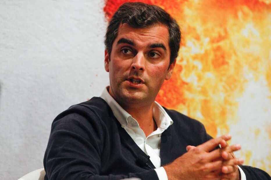 Luís Lagos, presidente da associação das vítimas dos incêndios, na conferência 'CM Não Esquece', em Oliveira do Hospital