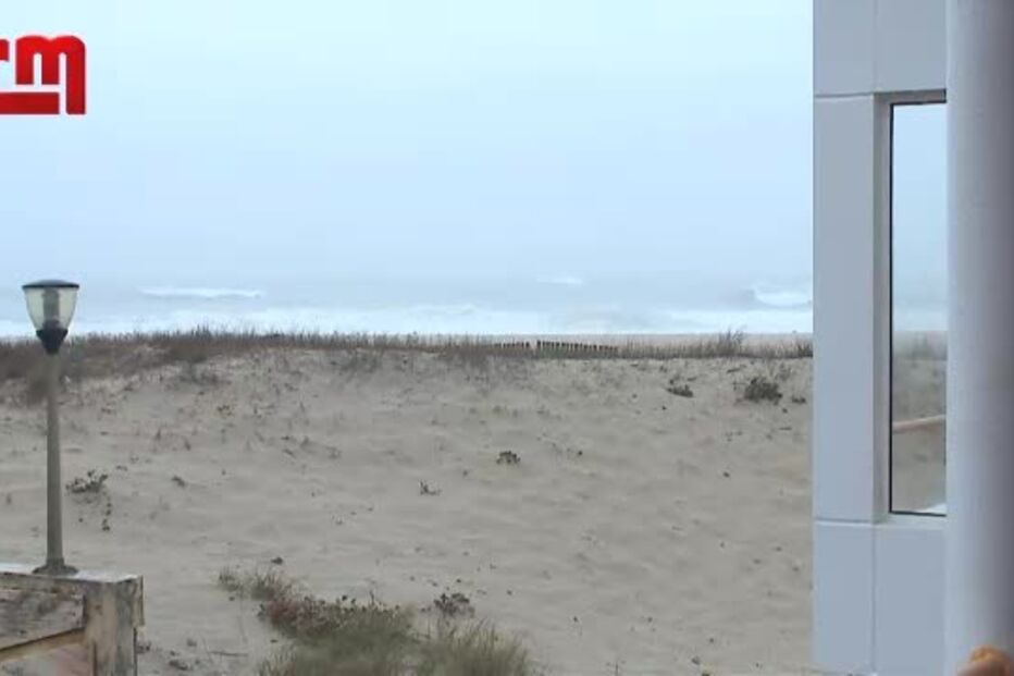 Buscas por pescadores desaparecidos ao largo de Esmoriz retomadas