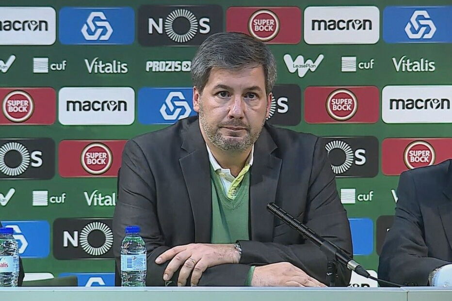 2018-10-16_11_15_43 Bruno de Carvalho falava com as claques.jpg