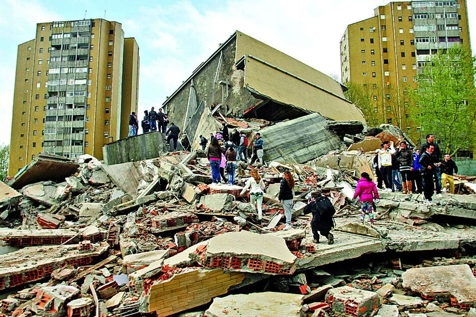Duas das cinco torres do bairro do Aleixo foram demolidas durante o mandato do social-democrata Rui Rio