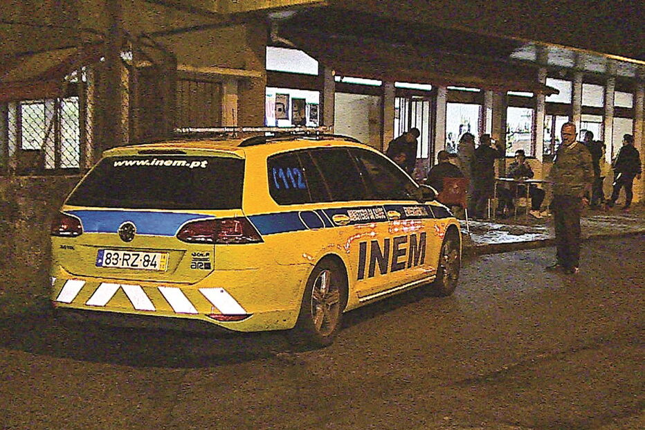 INEM assistiu jovem que caiu inanimado durante treino de andebol, em Santa Maria da Feira