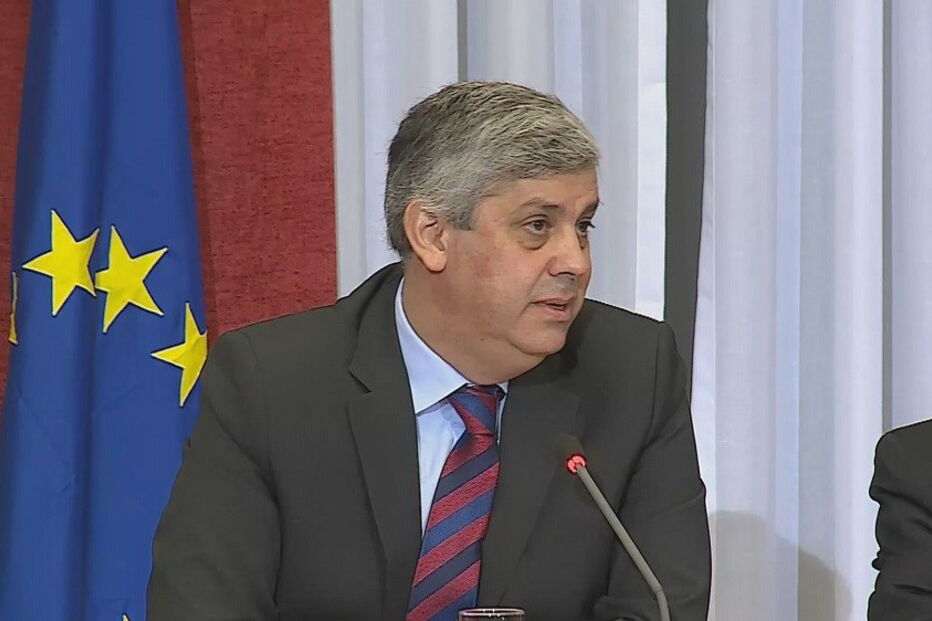 2018-10-17_11_53_35 “Esforço enorme” de Centeno só vale 50 milhões.jpg