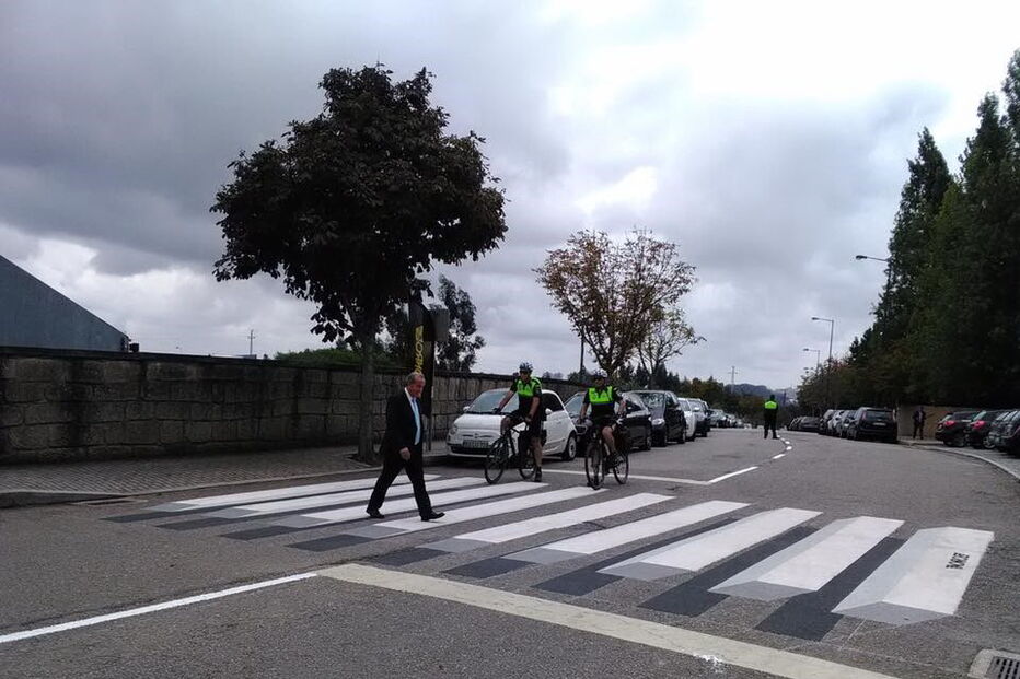 Passadeira 3D na Maia