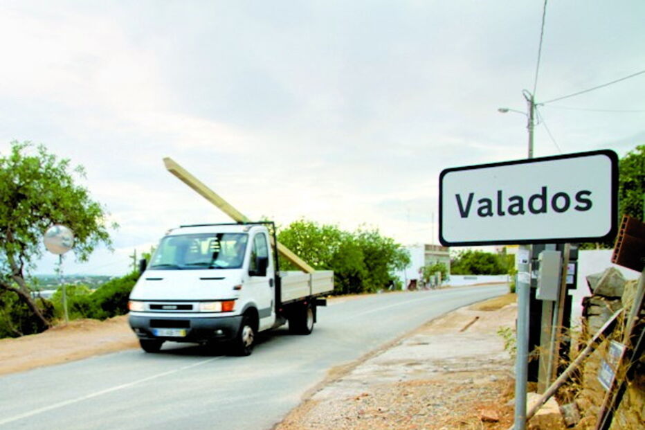 Acidente na zona de Valados  