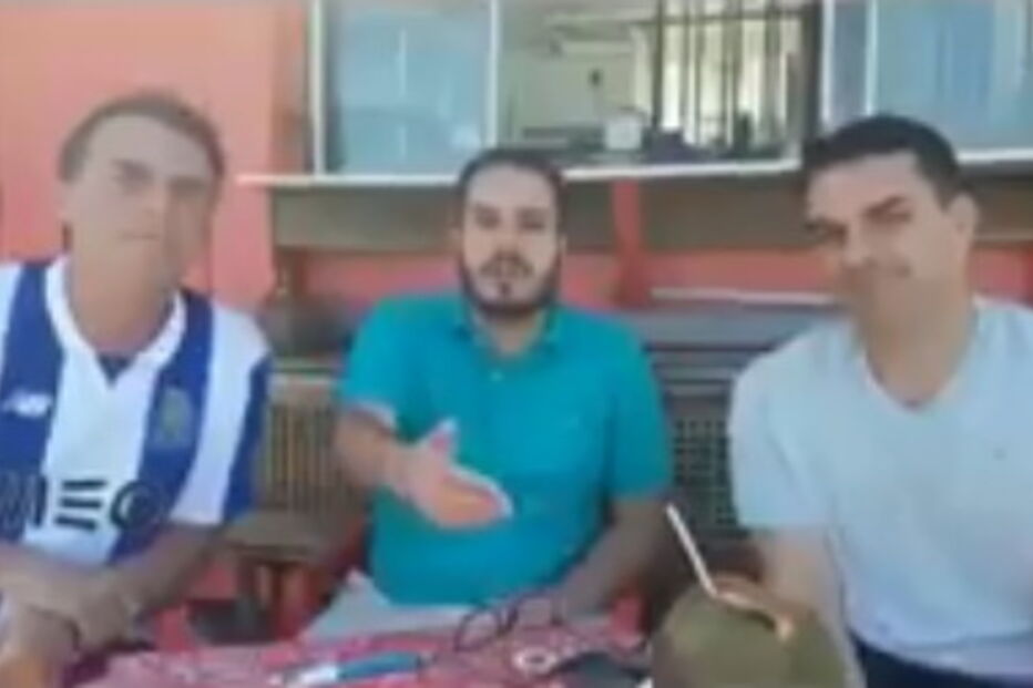 Bolsonaro surge em vídeo com a camisola do FC Porto
