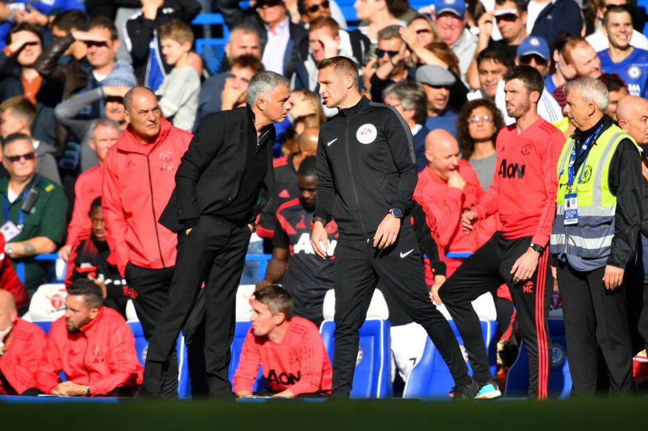 Mourinho envolve-se em confusão após jogo entre o Chelsea e o Manchester United