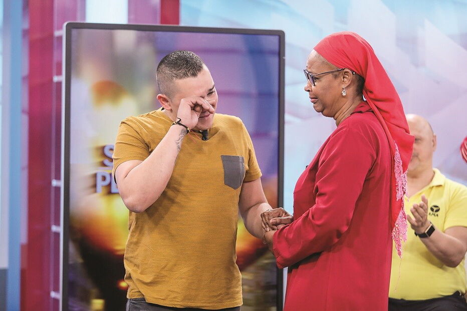 Emoção no encontro entre os primos Mauro e Maria Antónia, na CMTV 