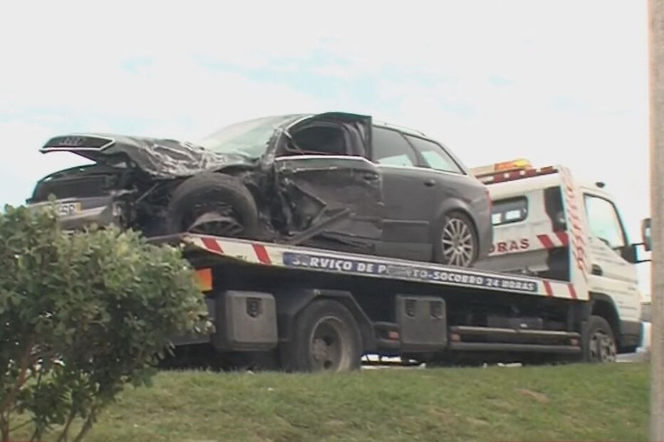Choque na estrada faz um morto e dois feridos em Peniche 